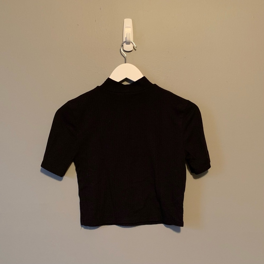 Forever 21 Cropped Ribbed Top - Picture 2 of 2